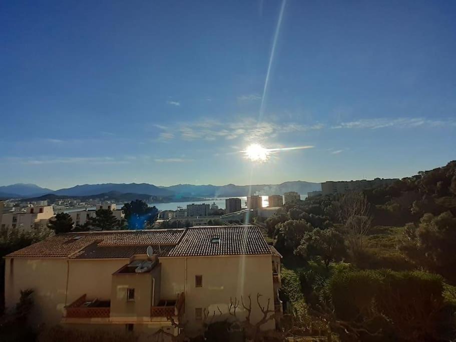 Appartement Vue Mer Avec Parking Ajaccio  Exteriör bild